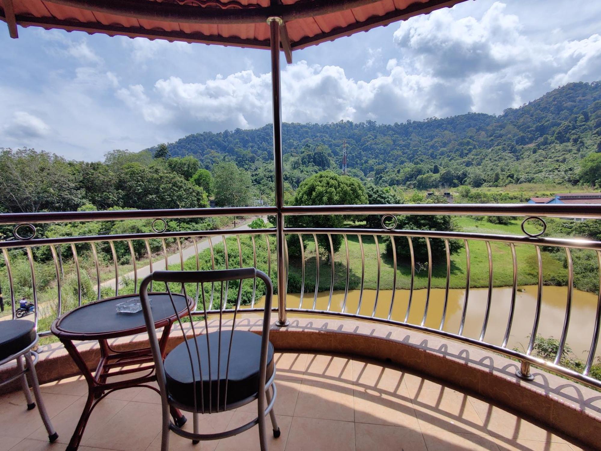 Tekoma Resort Taman Negara クアラ・ターハン エクステリア 写真
